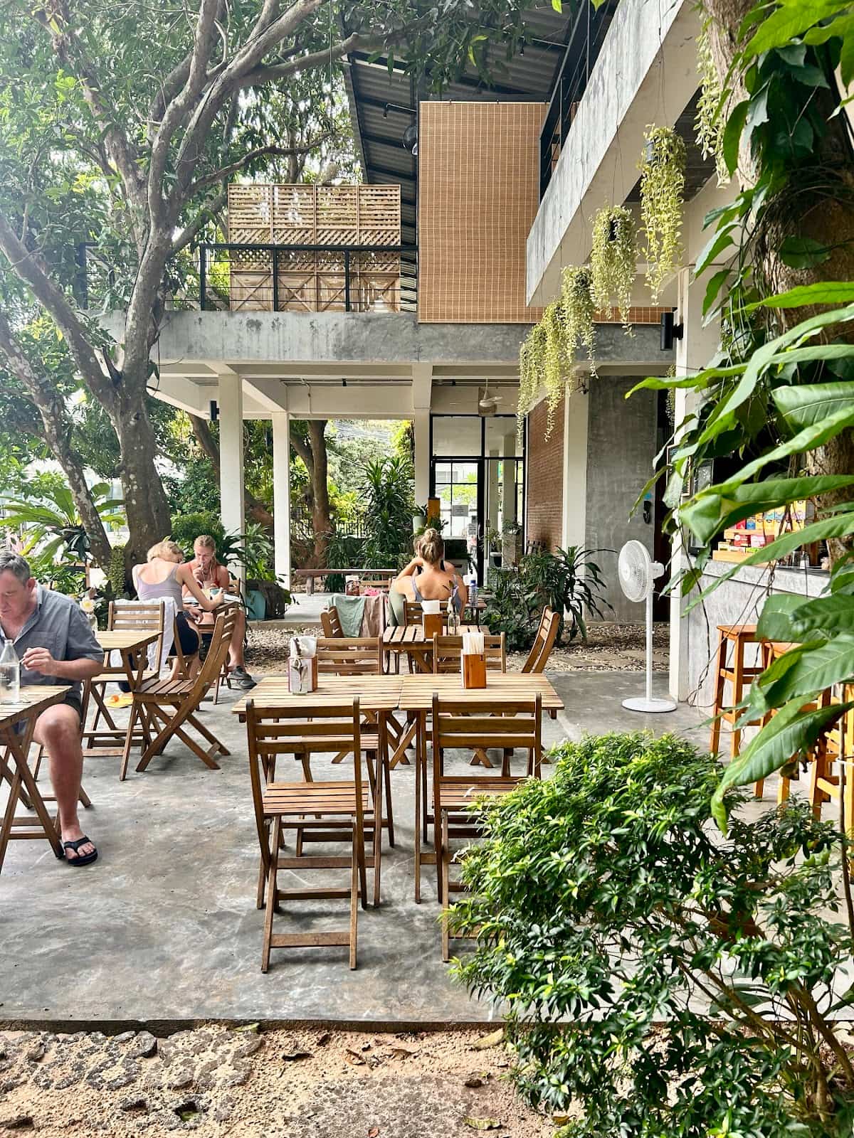 Living Juices & Yoga